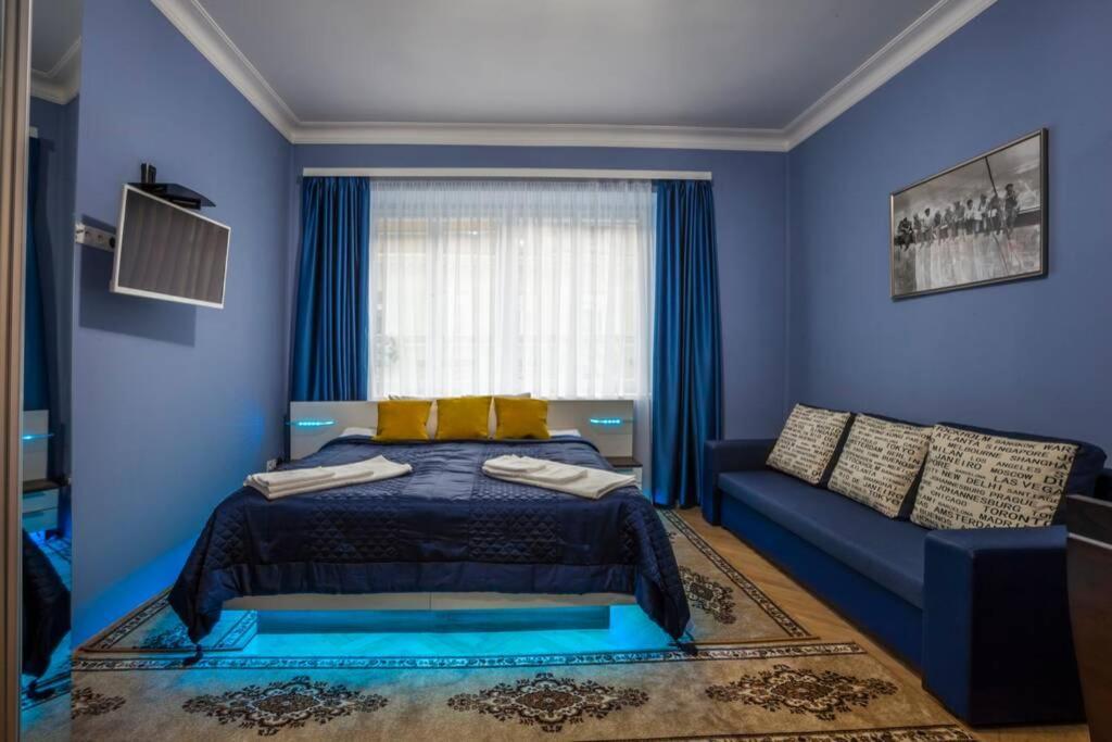 Luxury Air-Conditioned Family Apartment Spitalska Old Town Братислава Екстериор снимка
