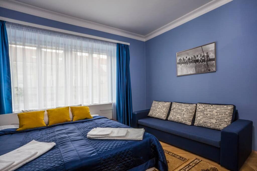 Luxury Air-Conditioned Family Apartment Spitalska Old Town Братислава Екстериор снимка