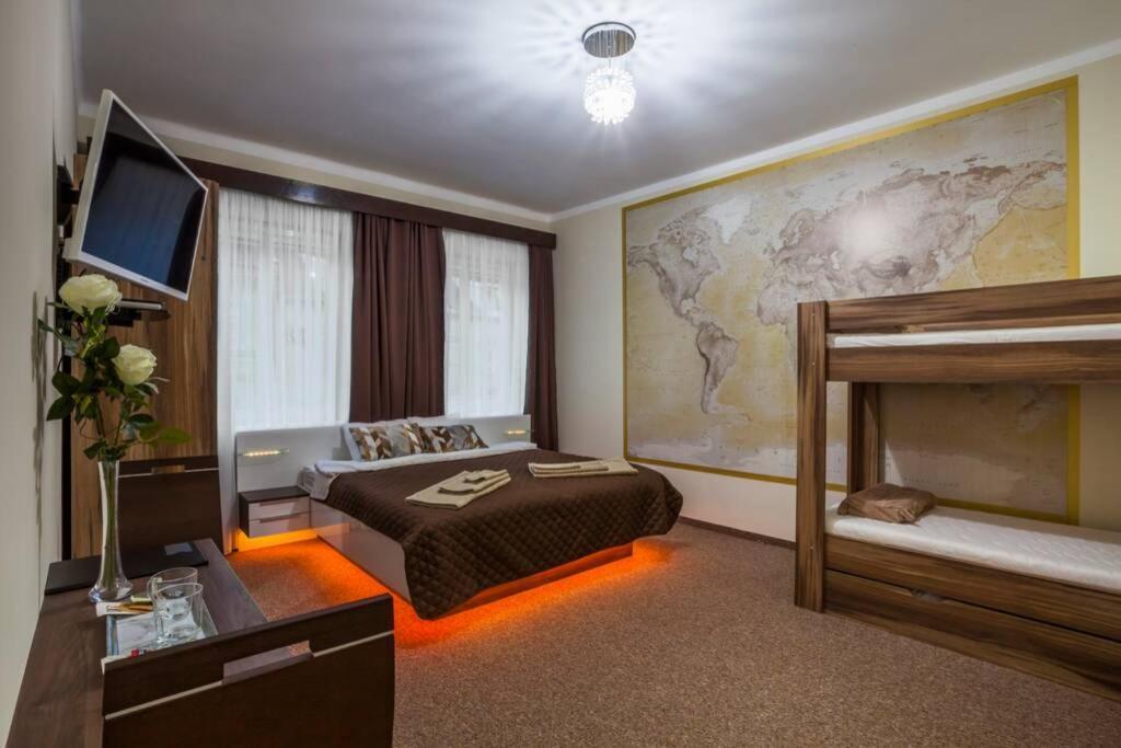 Luxury Air-Conditioned Family Apartment Spitalska Old Town Братислава Екстериор снимка