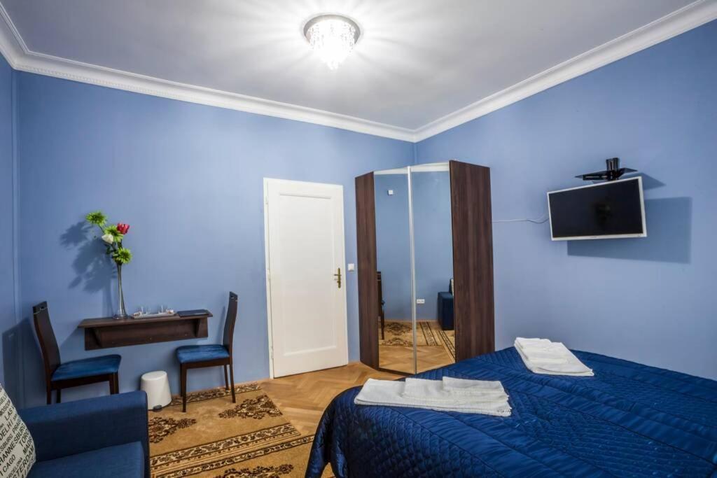 Luxury Air-Conditioned Family Apartment Spitalska Old Town Братислава Екстериор снимка
